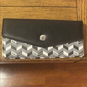 Nautica Black and White Patterned Wallet